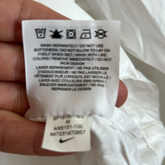 Nike - White/Pink/Blue Nylon Hooded Jacket with Floral Design - Picture 12 of 12